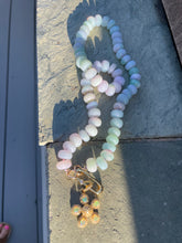 Load image into Gallery viewer, Bold collection