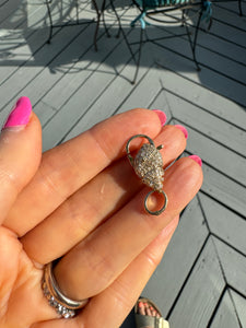 SHELL A BRATE seashell clasp/pendant