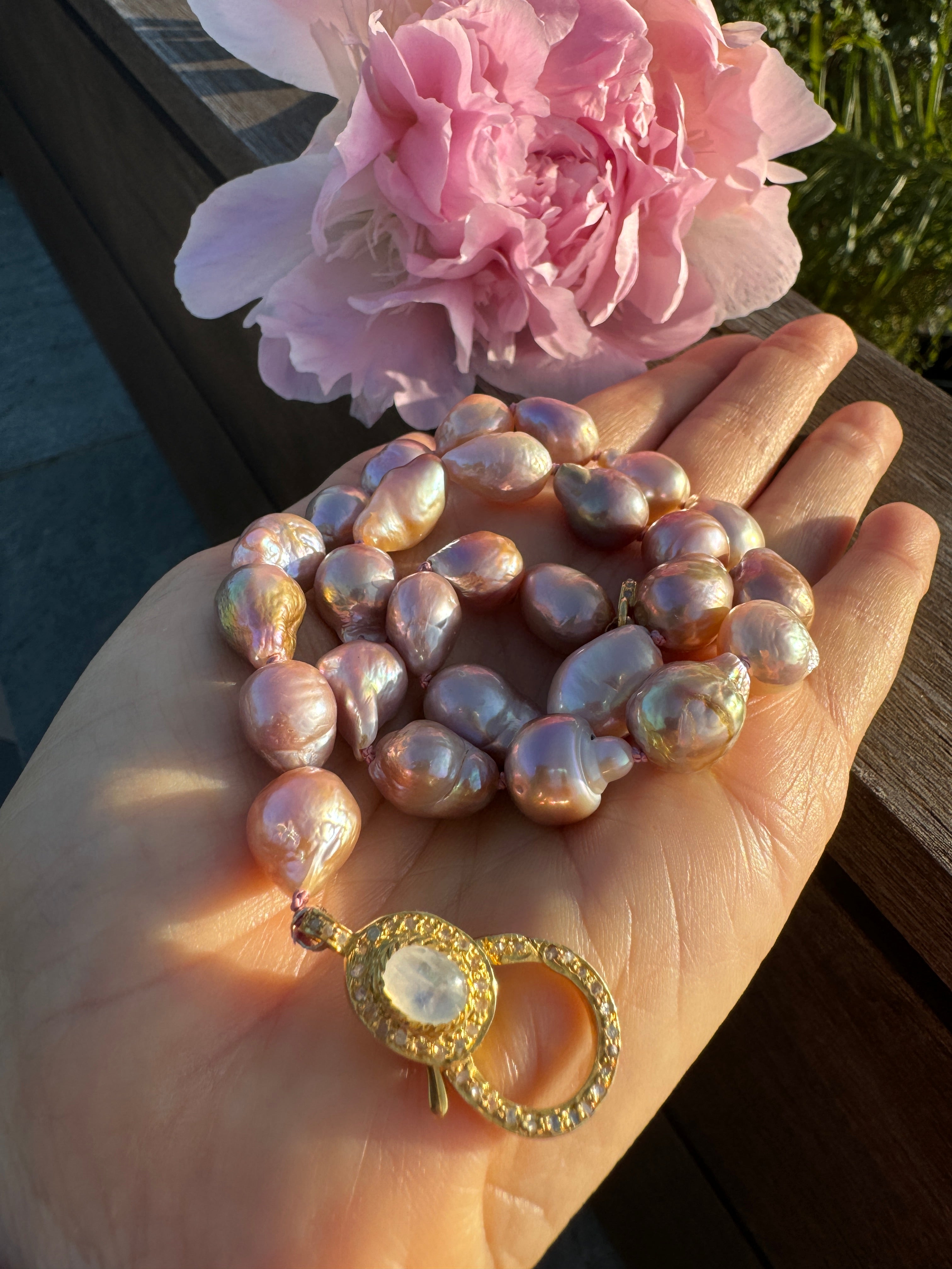 Peony pearls