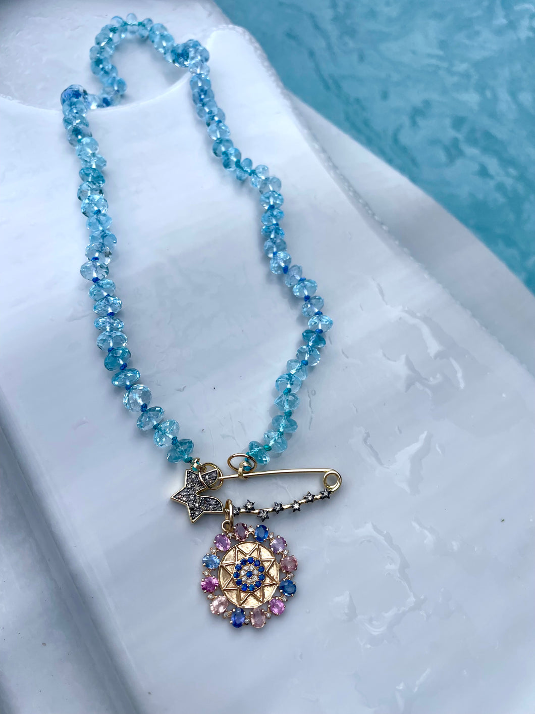 Blue topaz strand