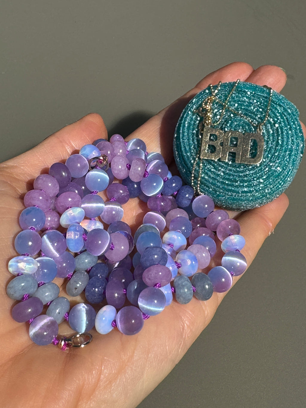 Cotton candy bubbles necklace