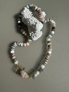 Sandy gemstone necklace