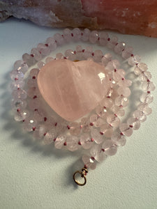 Rose quartz strand