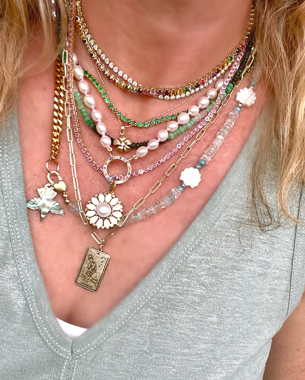 Freshwater pearl hand knotted necklace strand