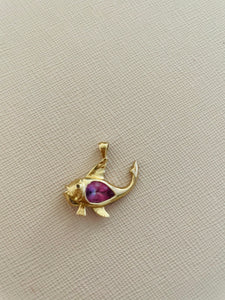 14kt vintage pink sapphire fishie