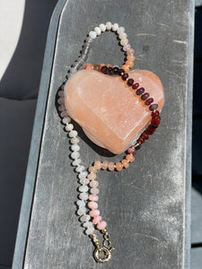 “After glow “knotted gemstone necklace