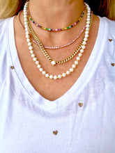 Load image into Gallery viewer, Rainbow pearl necklace
