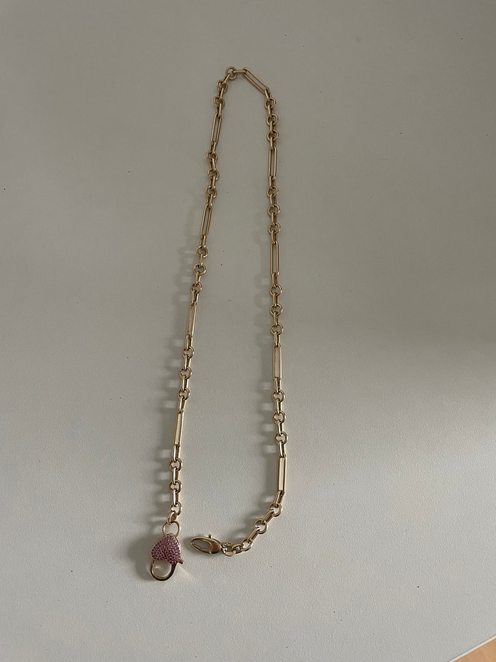 Pink sapphire heart clasp chain