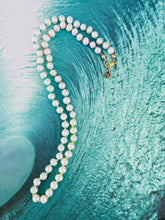 Load image into Gallery viewer, Rainbow pearl necklace
